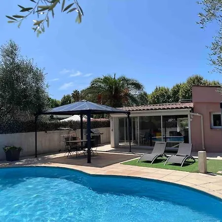 Climatisee Piscine 3 A 800m Дом отдыха *