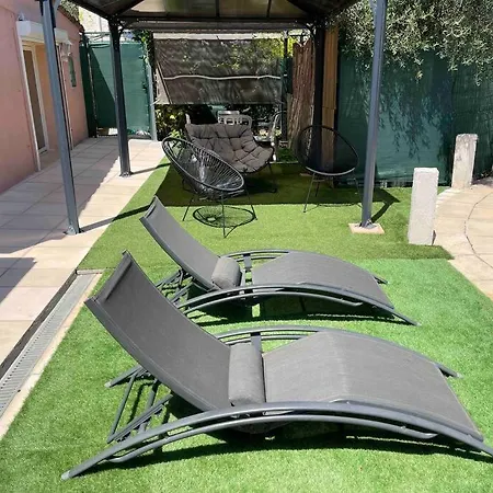 Дом отдыха Climatisee Piscine 3 A 800m *