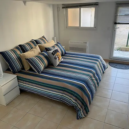 Climatisee Piscine 3 A 800m Дом отдыха Антиб