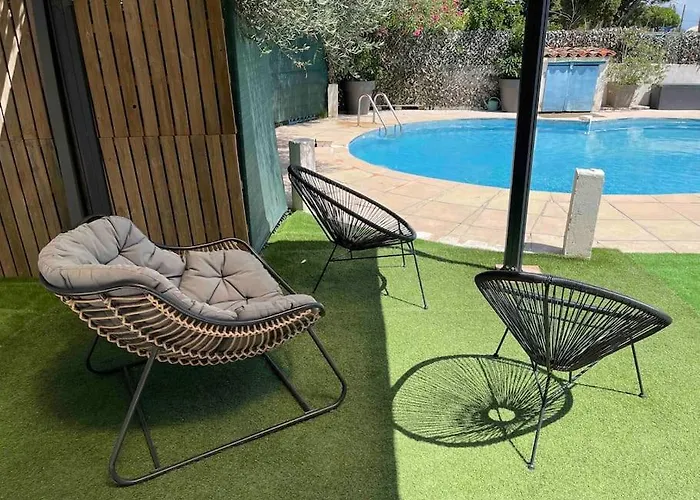 Climatisee Piscine 3 A 800m Holiday home