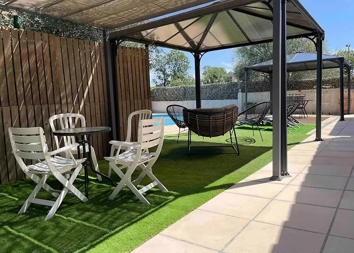 Climatisee Piscine 3 A 800m * Antibes