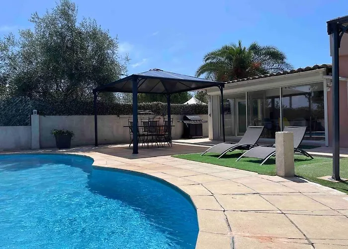 Climatisee Piscine 3 A 800m * Antibes