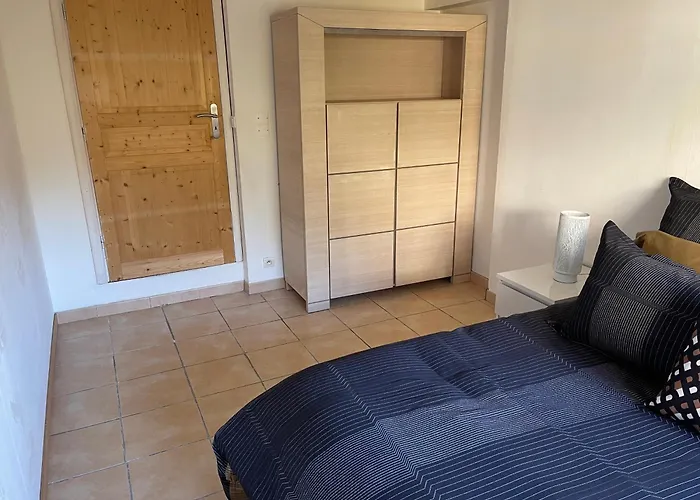 Climatisee Piscine 3 A 800m Antibes