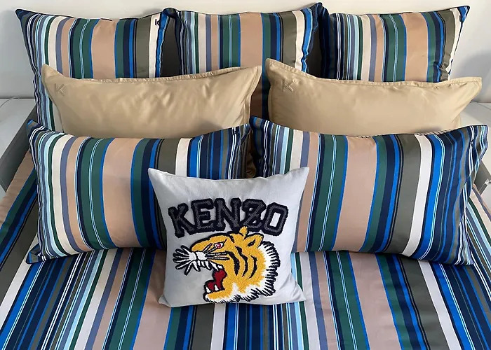 Climatisee Piscine 3 A 800m * Antibes